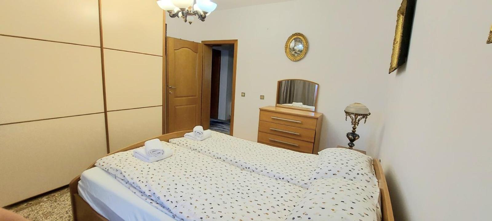 Family Apartment With Garden サラエヴォ エクステリア 写真