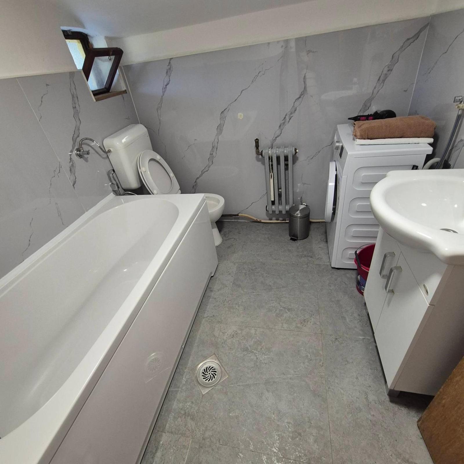 Family Apartment With Garden サラエヴォ 部屋 写真
